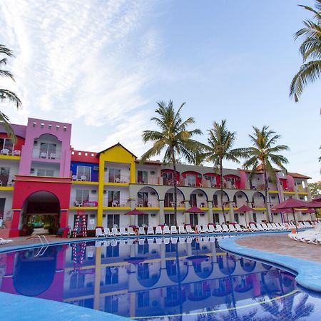 Grand Decameron Complex Bucerias, A Trademark All-Inclusive Resort Exterior photo