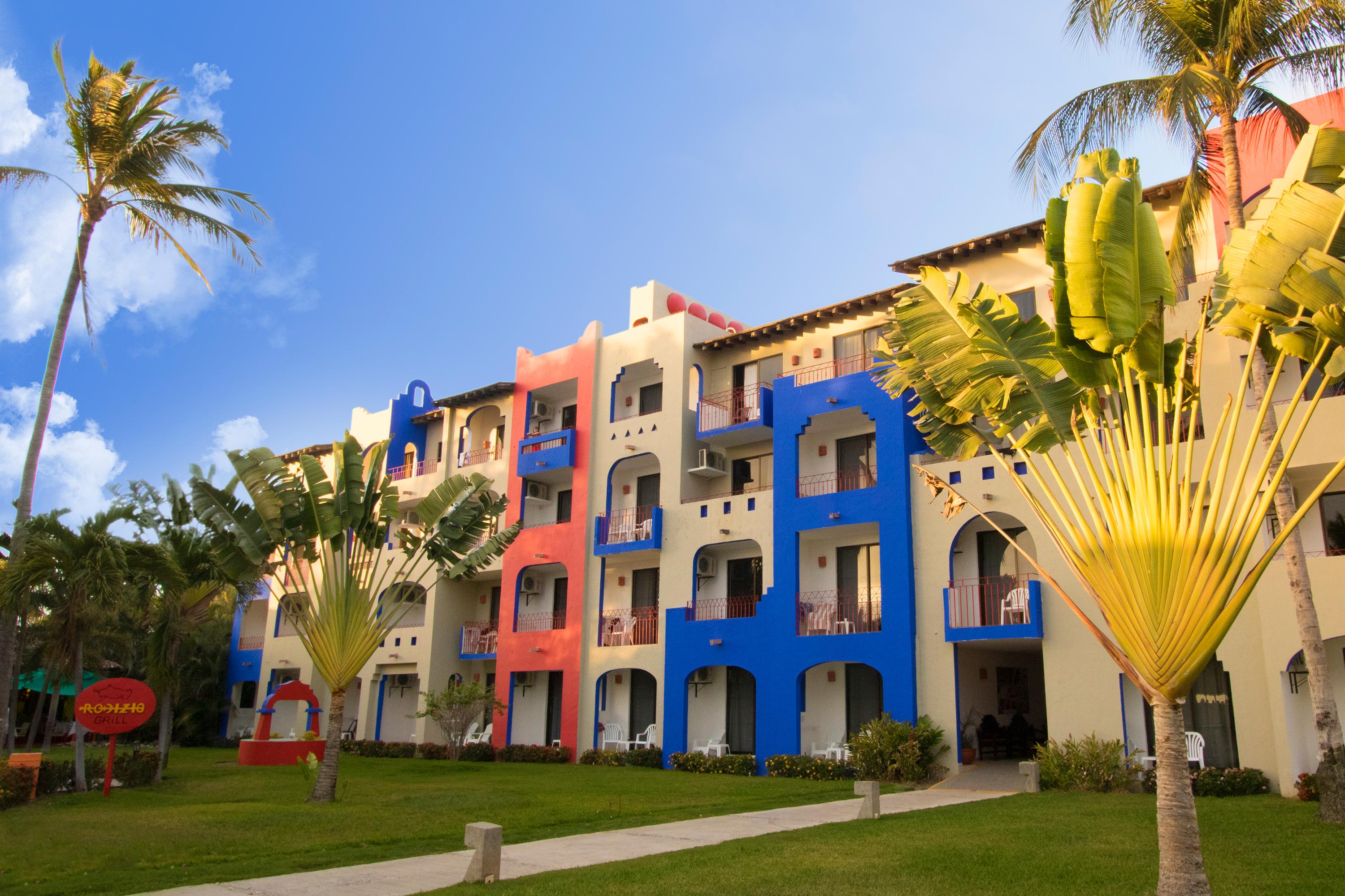 Grand Decameron Complex Bucerias, A Trademark All-Inclusive Resort Exterior photo