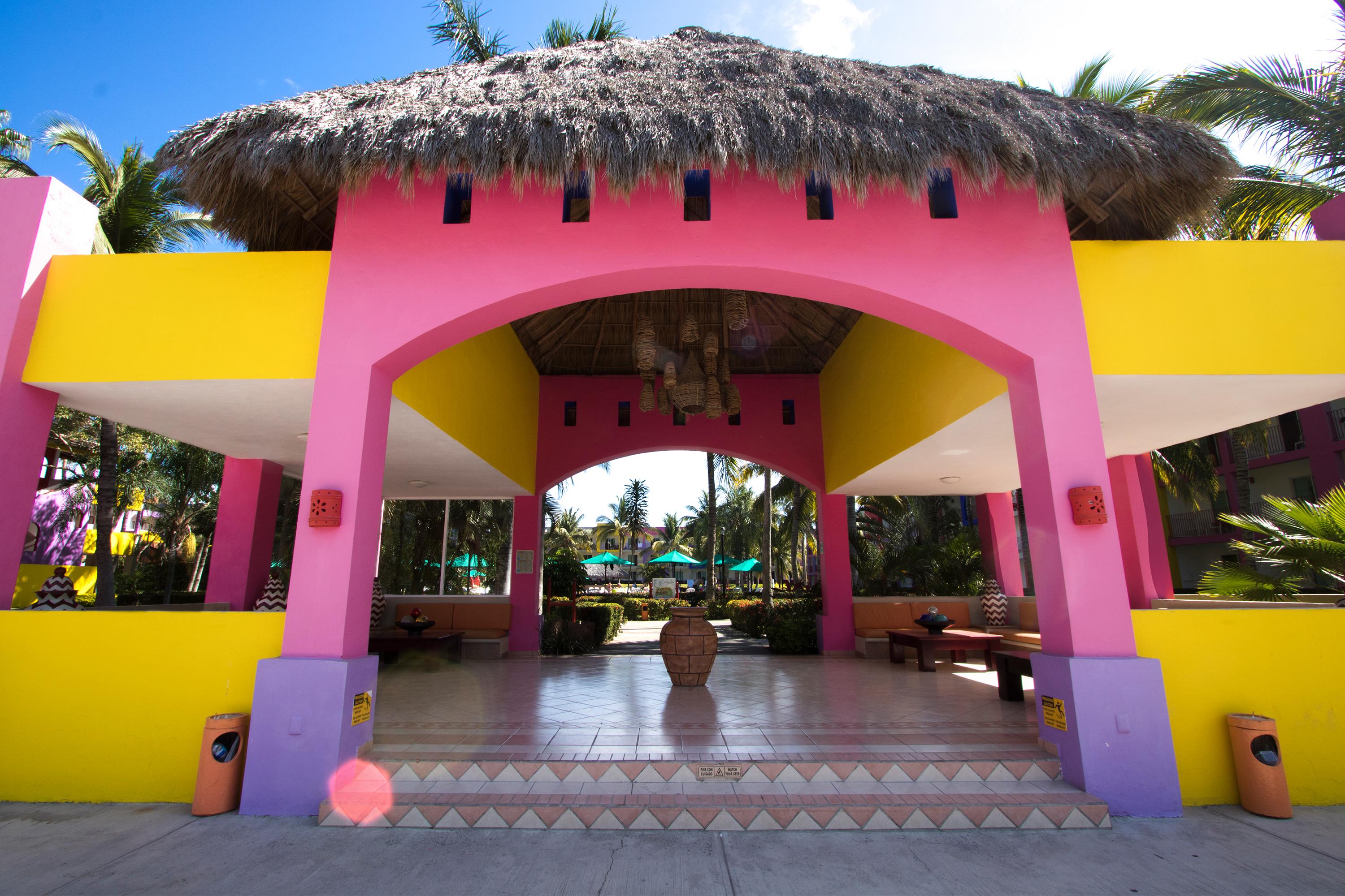 Grand Decameron Complex Bucerias, A Trademark All-Inclusive Resort Exterior photo