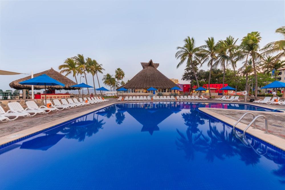 Grand Decameron Complex Bucerias, A Trademark All-Inclusive Resort Exterior photo